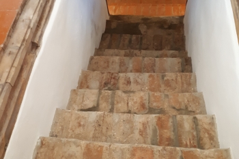 vienuolyno-laiptai